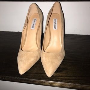 SOLD Steve Madden pointed toe block heel pumps